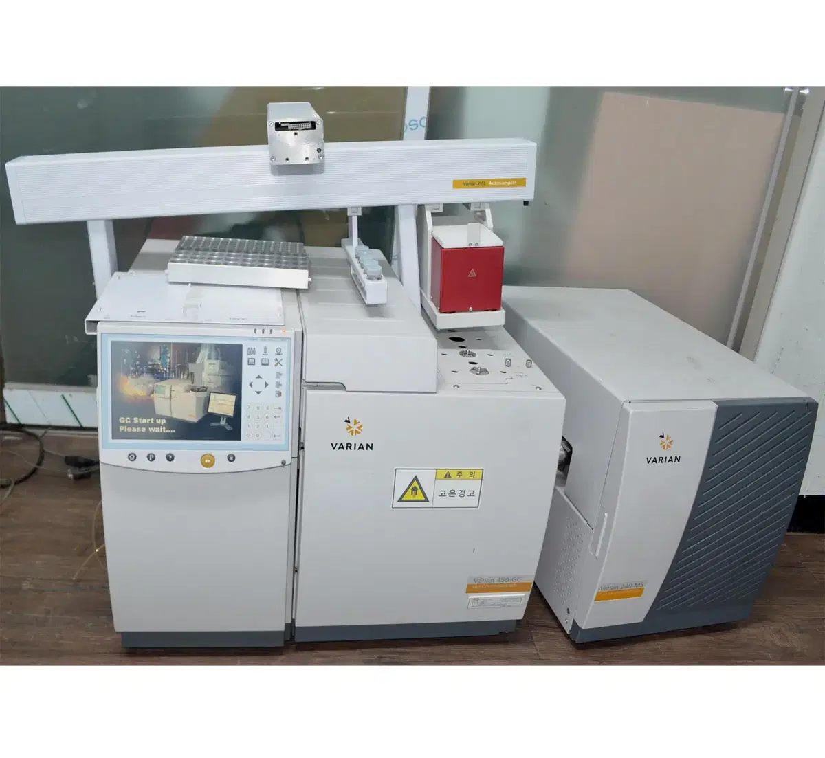 Varian 450-GC Gas Chromatograph & 240-MS